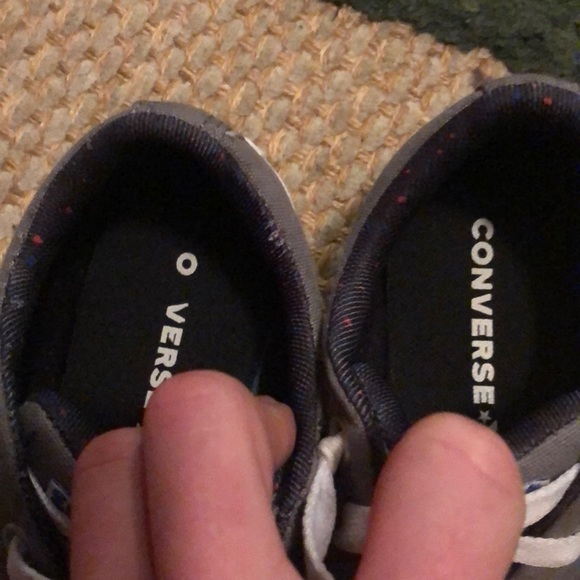 gray converse - Picture 6 of 7